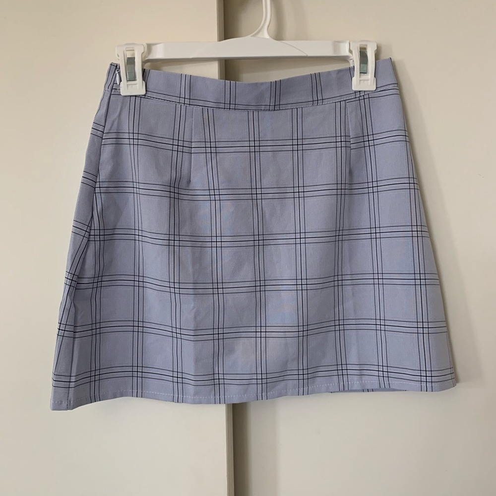Plain mini skirt